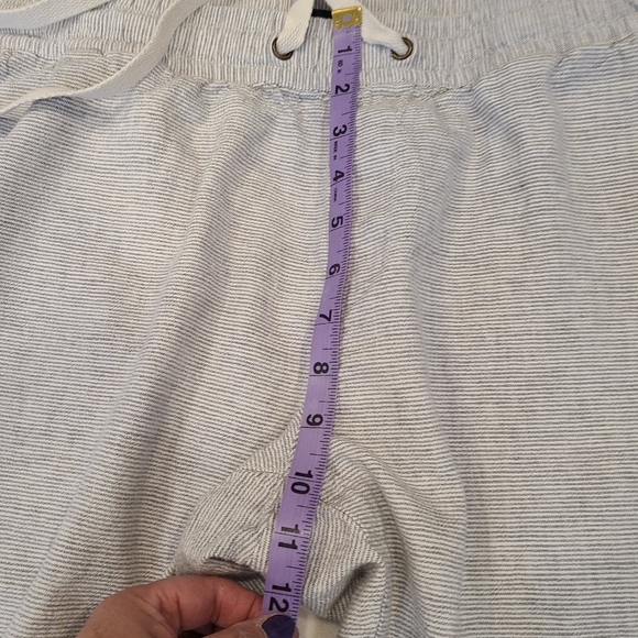 J.crew  stadium shorts for men - Picture 5 of 7